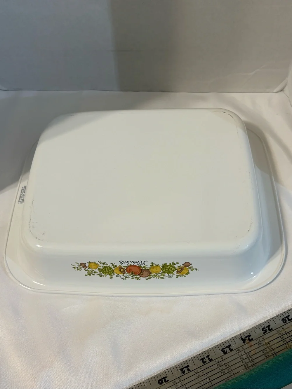 CorningWare‎ Spice of Life lasagna pan featuring  
